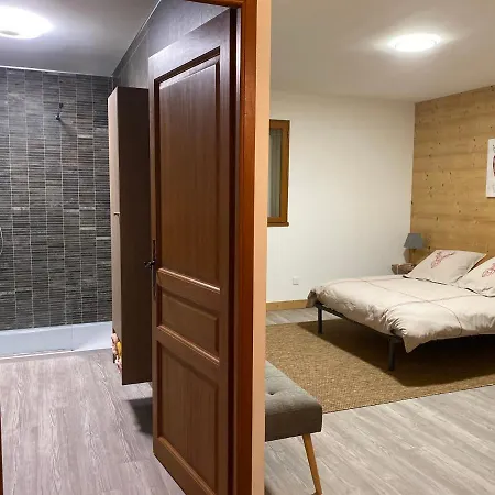 De La Tournette Guest house *